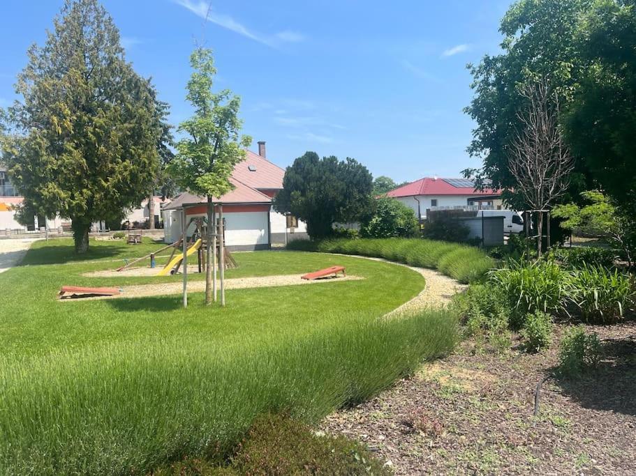 Balatonvilágos Hedon Brewing Niko Apartment - 200 Meter To The Beach מראה חיצוני תמונה
